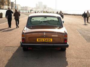 Image 23/50 de Rolls-Royce Silver Shadow II (1977)