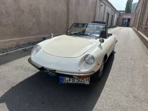 Image 15/63 of Alfa Romeo Spider 1300 Junior (1970)