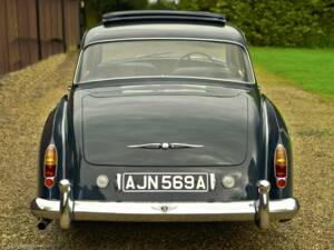 Image 11/50 of Bentley S 3 Continental Flying Spur (1963)