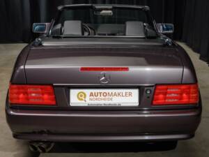 Image 37/43 of Mercedes-Benz 300 SL (1992)