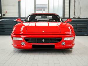 Bild 4/7 von Ferrari F 355 Spider (1995)