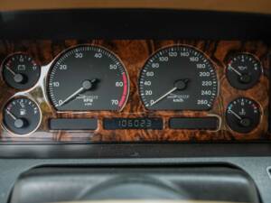 Immagine 35/55 di Jaguar XJ 40 (XJ-R) (1990)