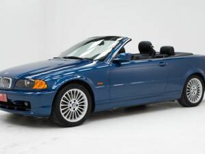 Bild 1/15 von BMW 325Ci (2001)