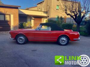 Bild 8/10 von Alfa Romeo 2000 Spider (1960)