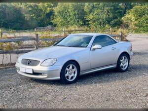 Afbeelding 3/27 van Mercedes-Benz SLK 230 Kompressor (2003)