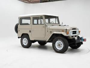 Imagen 3/15 de Toyota Land Cruiser FJ 40 (1972)