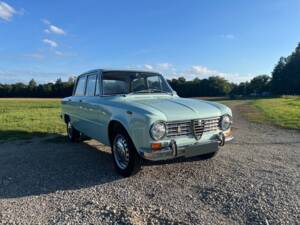 Image 2/70 of Alfa Romeo Giulia 1300 TI (1967)