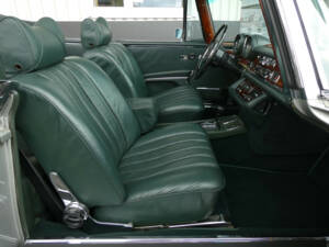 Image 13/31 of Mercedes-Benz 280 SE 3,5 (1970)