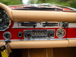 Bild 48/54 von Mercedes-Benz 280 SL (1968)