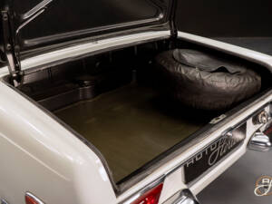 Image 15/23 of Mercedes-Benz 280 SL (1968)