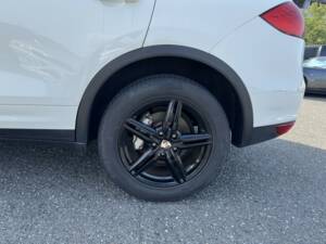 Bild 55/61 von Porsche Cayenne S (2010)