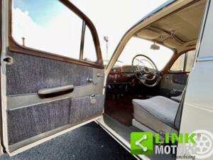 Image 6/10 of Mercedes-Benz 220 S (1958)