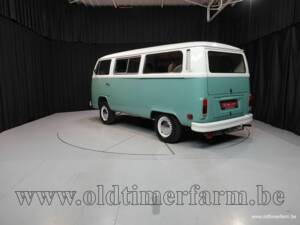 Immagine 4/15 di Volkswagen T2b Kombi (1978)