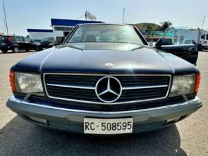 Image 4/6 de Mercedes-Benz 500 SEC (1985)