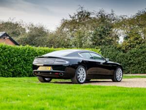 Image 36/49 de Aston Martin Rapide (2012)