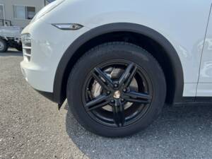 Bild 54/61 von Porsche Cayenne S (2010)