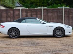 Image 2/50 of Aston Martin DB 9 Volante (2009)