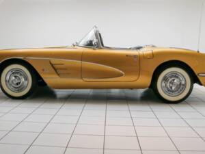 Image 2/100 of Chevrolet Corvette (1958)