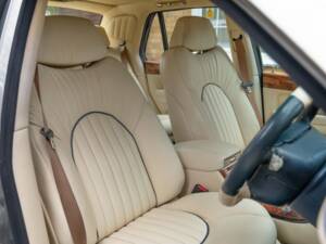 Image 49/50 of Bentley Arnage Green Label (1999)