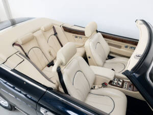 Image 27/40 of Rolls-Royce Corniche V (2000)