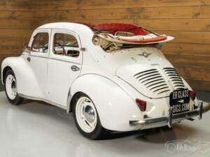 Image 5/19 de Renault 4 CV Decapotable (1952)