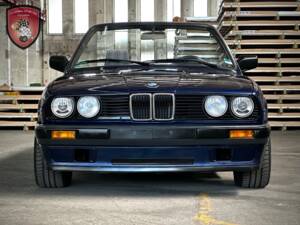 Imagen 57/86 de BMW 318i (1994)