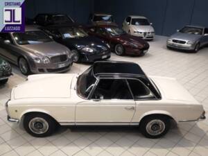 Image 6/47 of Mercedes-Benz 230 SL (1964)