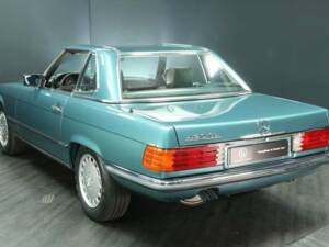 Afbeelding 4/29 van Mercedes-Benz 420 SL (1986)