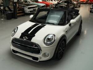 Image 37/50 de Mini Cooper S (2018)