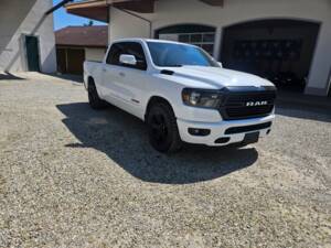 Image 22/62 of Dodge Ram 1500 (2020)