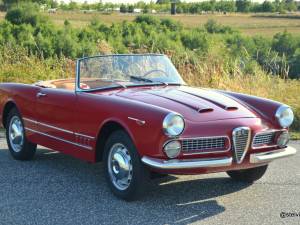 Bild 2/24 von Alfa Romeo 2000 Spider (1960)