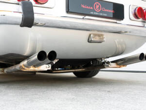 Image 21/69 of Ferrari 365 GT 2+2 (1969)