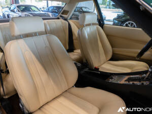 Image 47/49 of Ferrari 400i (1982)