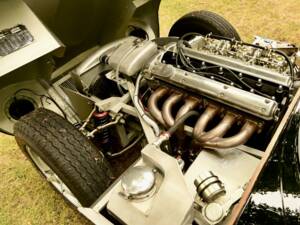 Image 41/50 of Jaguar XK-SS (1967)