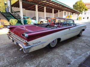 Image 20/44 of Oldsmobile 98 Convertible (1959)