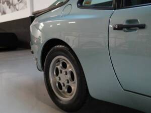 Image 25/50 de Porsche 944 Turbo (1986)