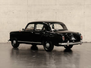 Image 2/21 of Mercedes-Benz 180 D (1957)