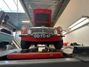 Imagen 37/49 de MG MGB (1977)