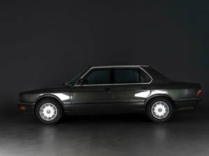 Immagine 8/43 di BMW 528i (1986)