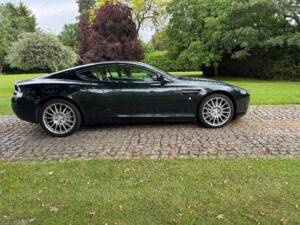 Image 12/43 of Aston Martin DB 9 (2008)