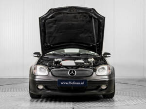 Image 41/50 of Mercedes-Benz SLK 200 Kompressor (2001)