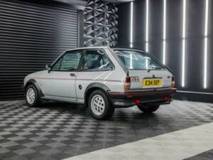 Image 18/50 de Ford Fiesta XR2 (1987)