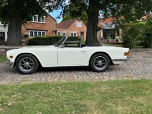Image 7/30 of Triumph TR 6 PI (1970)