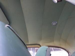 Image 36/50 of Lincoln Zephyr (1947)