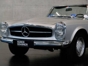 Image 5/24 de Mercedes-Benz 280 SL (1970)