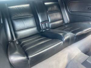 Bild 9/20 von BMW 325i (1989)