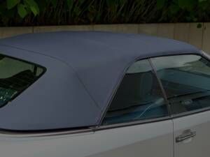 Image 66/69 of Mercedes-Benz E 320 (1994)