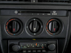 Bild 24/50 von Mercedes-Benz 190 D (1985)