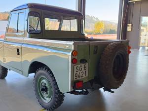 Image 4/9 of Land Rover 88 (1979)