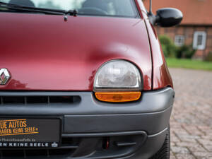 Immagine 8/44 di Renault Twingo (1994)